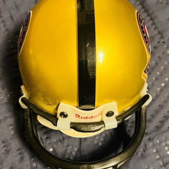 Disney Mini Helmet Ridell  Mickey Maniacs Size 3-5/8 VERY VERY RARE ! - Picture 4 of 4